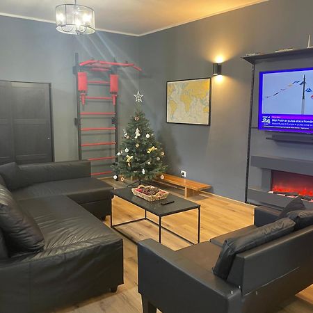 Casuta De Piatra Villa Buşteni Екстериор снимка